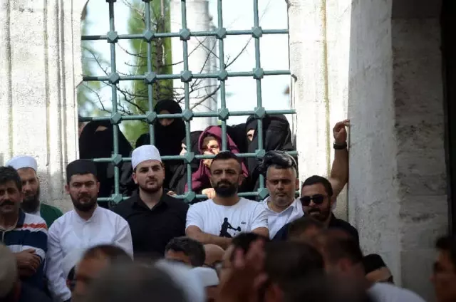 Abdülmetin Balkanlıoğlu'nu Son Yolculuğuna Binlerce Kişi Uğurladı