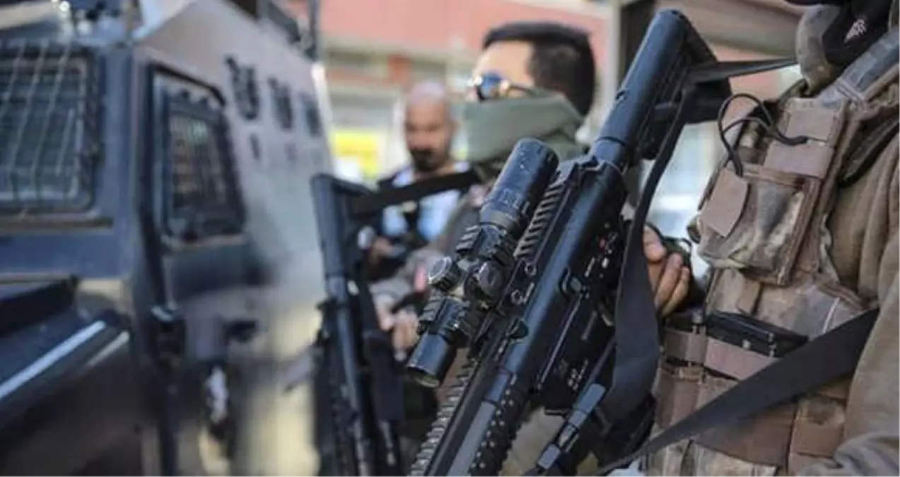 Ankara'da Kendilerine 'Vikingler' Adını Veren Hırsızlık Çetesine Operasyon Düzenlendi: 13 Gözaltı