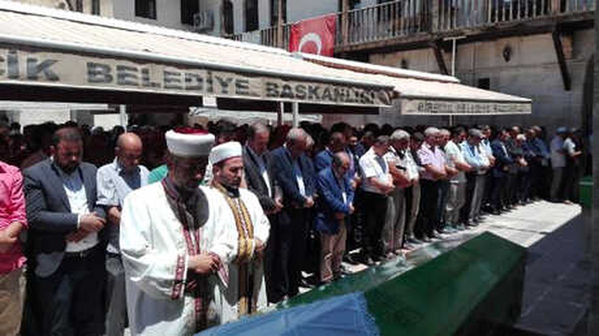 Fırat Nehri'nde Boğulan Kuzenler Toprağa Verildi