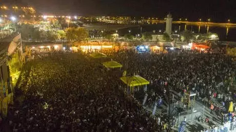 Karadeniz'in En Büyük Gençlik Festivali Samsun'da Başladı Karadeniz'in En Büyük Gençlik Festivali Samsun'da Başladı