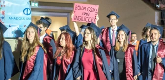 Anadolu Üniversitesi, Mezuniyet Törenlerinin Kapanışını Eğitim Fakültesi ile Yaptı