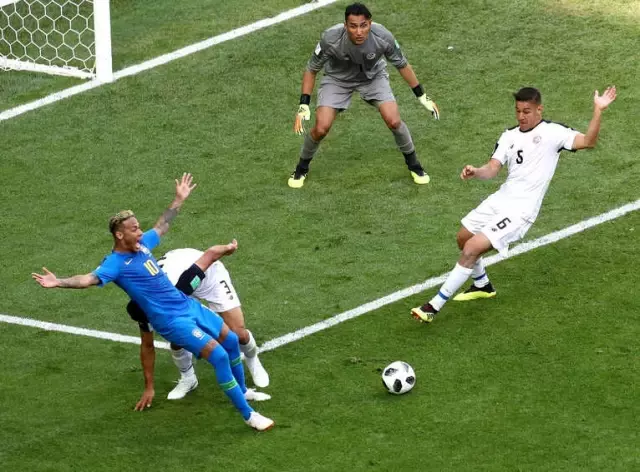 Brezilya Kosta Rica'yı 2-0'la Geçti Brezilya Kosta Rica'yı 2-0'la Geçti