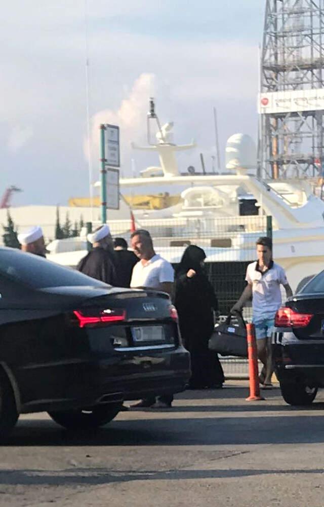 Cübbeli Ahmet Hoca, Antalya'da Tatil Yapıyor