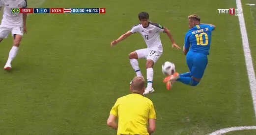 Dünya Kupasında Neymar, Şık Hareketiyle Rakibinin Aklını Aldı Dünya Kupasında Neymar, Şık Hareketiyle Rakibinin Aklını Aldı