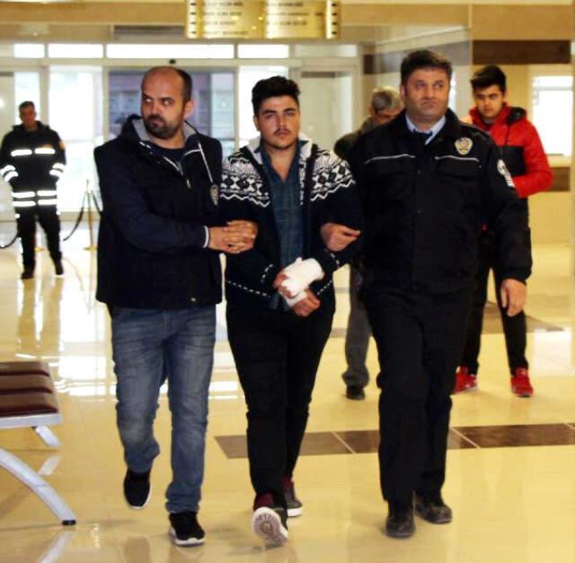 Kız Arkadaşını Defalarca Bıçaklayıp Öldüren Genç, Cinayeti Bir Hafta Önceden Planlamış