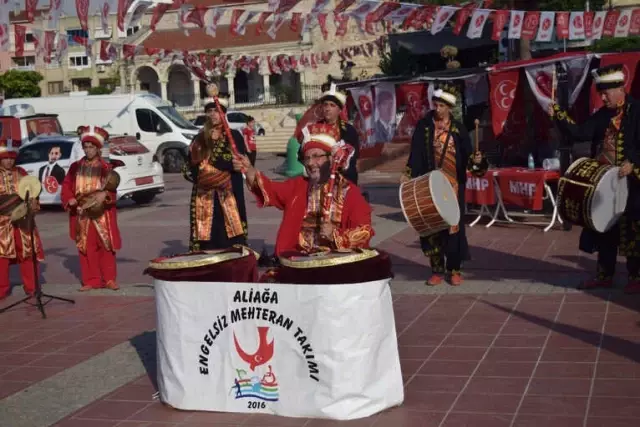 Mhp, Aliağa'yı Bayraklarla Süsledi Mhp, Aliağa'yı Bayraklarla Süsledi