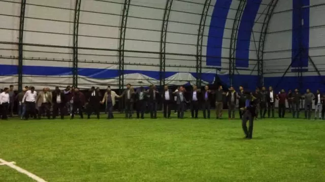 Şenkaya'da Birlik Beraberlik Rüzgarı Esti Şenkaya'da Birlik Beraberlik Rüzgarı Esti