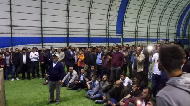 Şenkaya'da Birlik Beraberlik Rüzgarı Esti Şenkaya'da Birlik Beraberlik Rüzgarı Esti