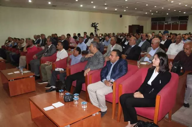 Van'da 'İmar Barışı' Konulu Toplantı Van'da 'İmar Barışı' Konulu Toplantı