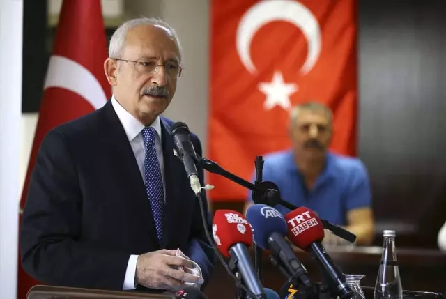 Enkaz Edebiyatından Söz Etmeyeceğiz