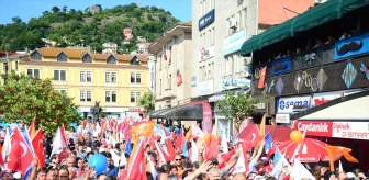 Giresun'da Ak Partinin 'İstikrar ve İstikbal Yürüyüşü'