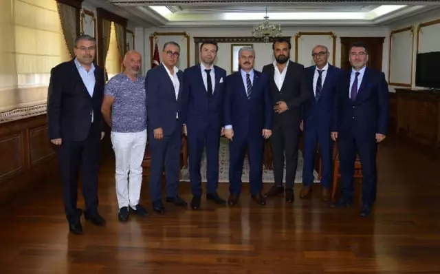 Gurbetçi İş Adamları Vali Akın'ı Ziyaret Etti