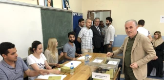 AK Parti İstanbul Milletvekili Aziz Babuşcu Oyunu Gaziosmanpaşa'da Kullandı