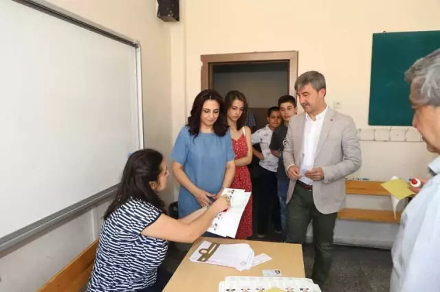 Başkanlar Oylarını Kullandı