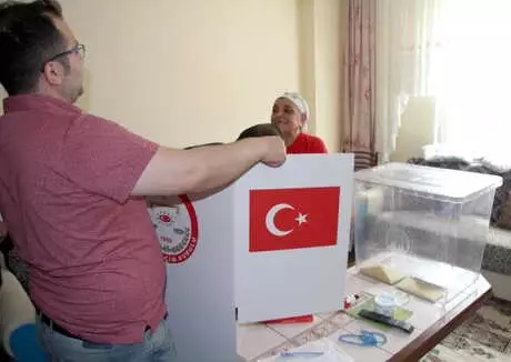 Kayseri'de 850 Seçmen Seyyar Sandıkta Oy Kullandı Kayseri'de 850 Seçmen Seyyar Sandıkta Oy Kullandı