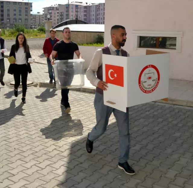 Seyyar Sandıkta Oy Kullandılar
