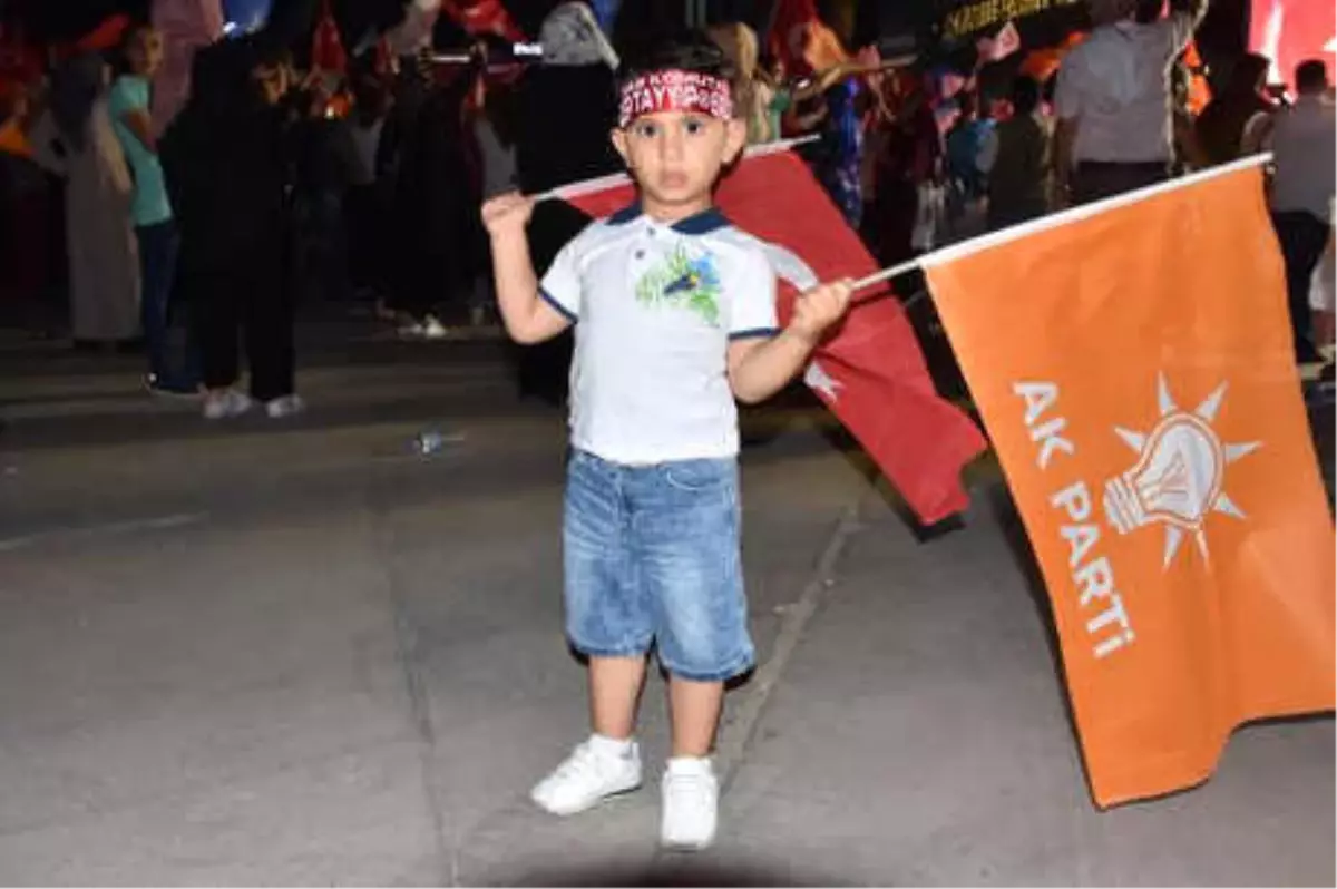 AK Parti İzmir'de Milletvekili Sayısını Korudu