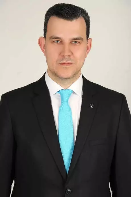 Bursa'da AK Parti 11, CHP 5, MHP 2 ve İyi Parti 2 Milletvekili Çıkardı Bursa'da AK Parti 11, CHP 5, MHP 2 ve İyi Parti 2 Milletvekili Çıkardı