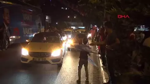 Kahramanmaraş'ta Ak Partili'lerden Kutlama Kahramanmaraş'ta Ak Partili'lerden Kutlama