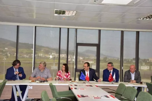 AB ve Bakanlık Yetkilileri Lojistik Merkezde
