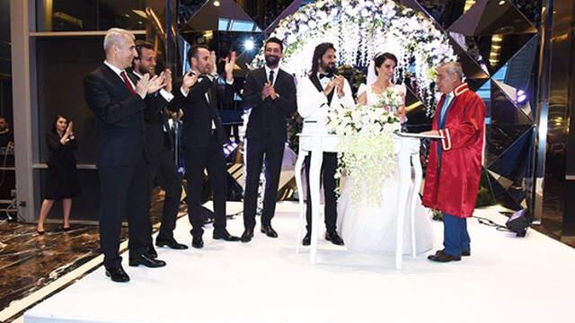 Diriliş Ertuğrul Dizisinde Aliyar Karakterini Canlandıran Cem Uçan, Dünya Evine Girdi