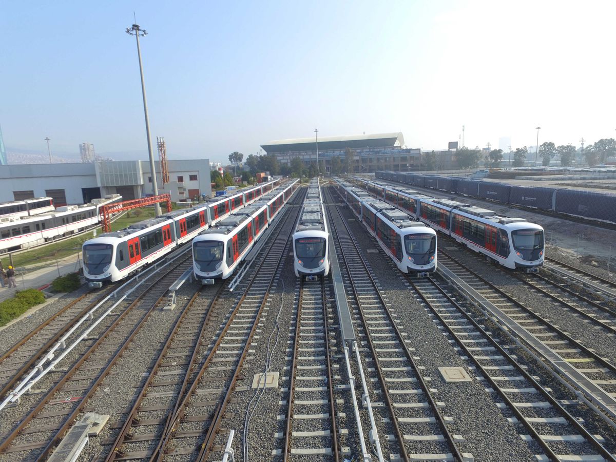 İzmir'in 115 Metro Vagonu İçin