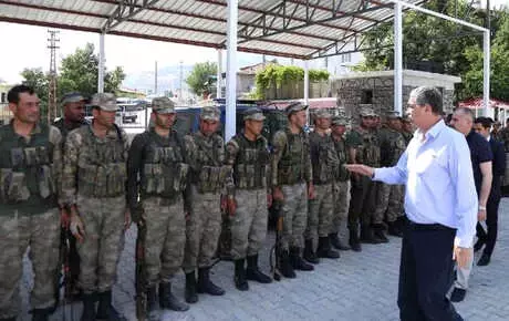 Kahramanmaraş'ta Çatışma: 1 Asker ve 1 Güvenlik Korucusu Şehit (3) Kahramanmaraş'ta Çatışma: 1 Asker ve 1 Güvenlik Korucusu Şehit (3)