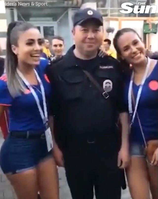 Kolombiyalı Güzeller Galibiyeti Sokakta Twerk Yaparak Kutladı