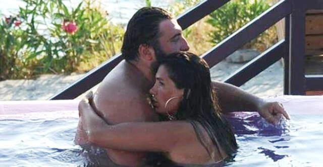 Ünlü Şarkıcı Nilay Dorsa, Sevgilisinin Fiziğini Eleştirenlere Cevap Verdi