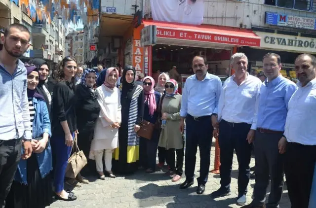 AK Parti Trabzon Milletvekilleri ve Adayları Trabzon'un Doğu İlçelerini Turladı AK Parti Trabzon Milletvekilleri ve Adayları Trabzon'un Doğu İlçelerini Turladı
