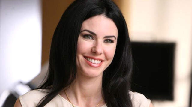 Defne Samyeli Kimdir?