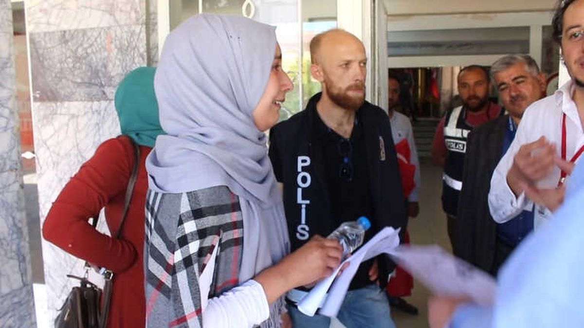 Ağrı'da Hayallerini 1 Dakikayla Kaçıran Öğrenci Gözyaşlarına Boğuldu