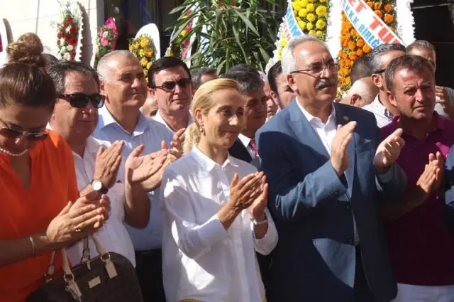 Manavgat Esnaf Kefalet'e Modern Hizmet Binası Manavgat Esnaf Kefalet'e Modern Hizmet Binası