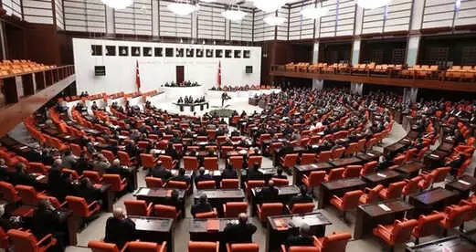 Yeni Dönemde Meclis 12 Partiyle İş Başı Yapacak