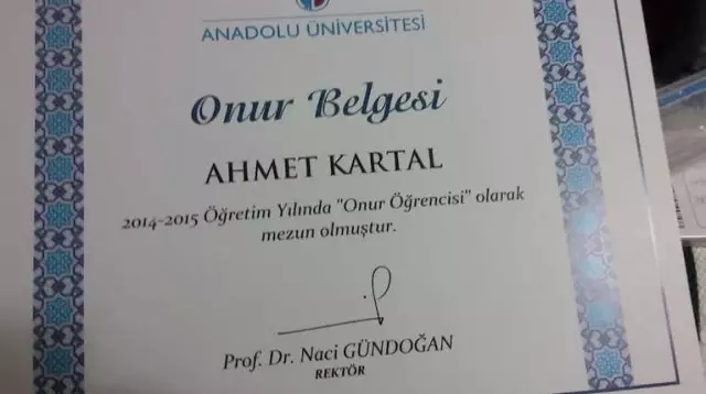 5 Üniversite Bitiren Doktorun Okuma Azmi Örnek Oluyor 5 Üniversite Bitiren Doktorun Okuma Azmi Örnek Oluyor