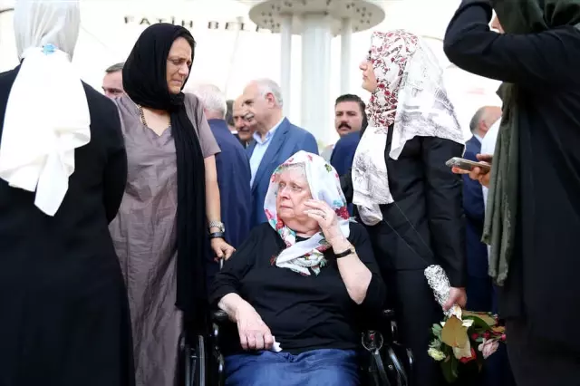 Prof. Dr. Fuat Sezgin Son Yolculuğuna Uğurlandı