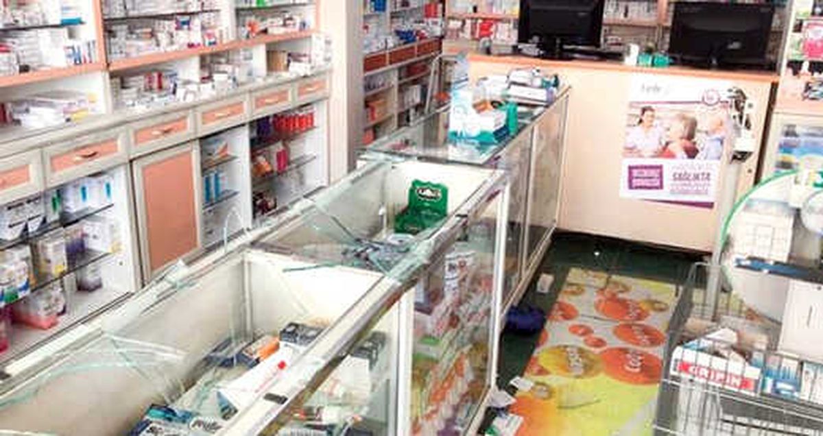 Suriyeliler Eczane Bastı, 4 Kişiyi Yaraladı