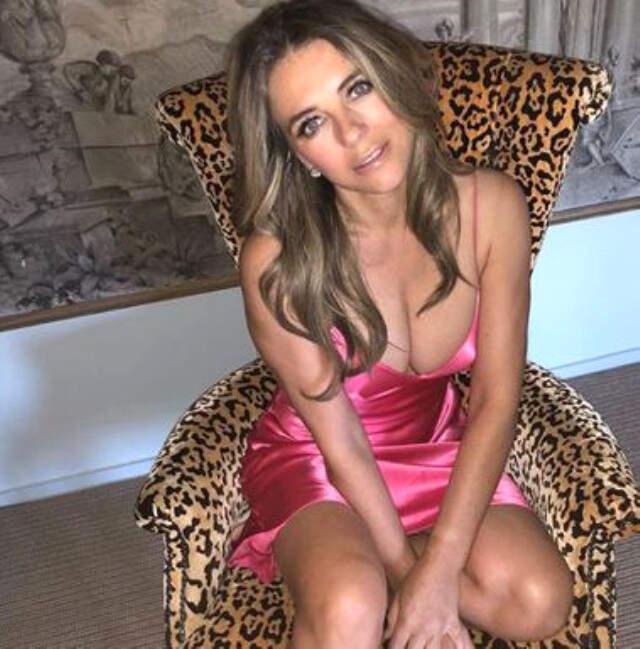 Ünlü Model Elizabeth Hurley, Üstsüz Fotoğrafıyla Sosyal Medyayı Salladı