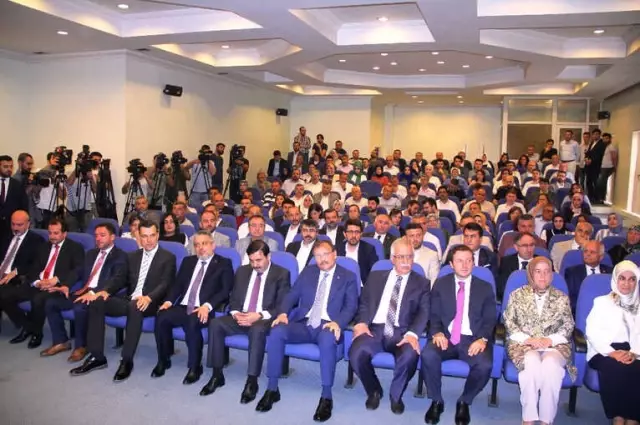 AK Parti Bursa Milletvekilleri Mazbatalarını Aldı AK Parti Bursa Milletvekilleri Mazbatalarını Aldı