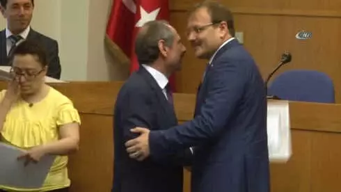 AK Parti Bursa Milletvekilleri Mazbatalarını Aldı AK Parti Bursa Milletvekilleri Mazbatalarını Aldı