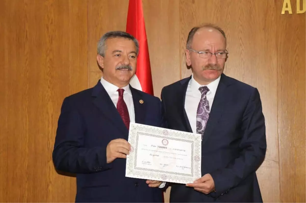 AK Parti Zonguldak Milletvekilleri Mazbatalarını Aldı
