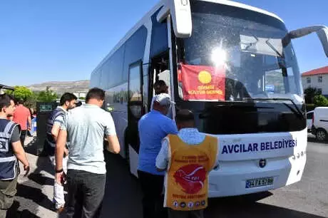 Sivas Olaylarında Hayatını Kaybedenler 25'inci Yıl Dönümünde Anıldı Sivas Olaylarında Hayatını Kaybedenler 25'inci Yıl Dönümünde Anıldı