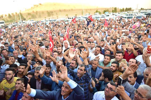 Tedaviden Dönen Kanaat Önderi, Başbakan Gibi Karşılandı