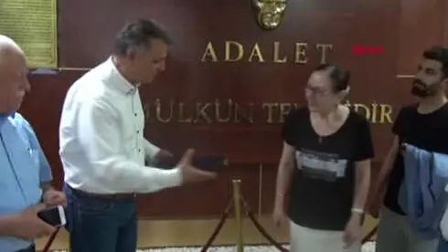 Gaziantep Hdp'li Mahmut Toğrul Mazbatasını Aldı Gaziantep Hdp'li Mahmut Toğrul Mazbatasını Aldı