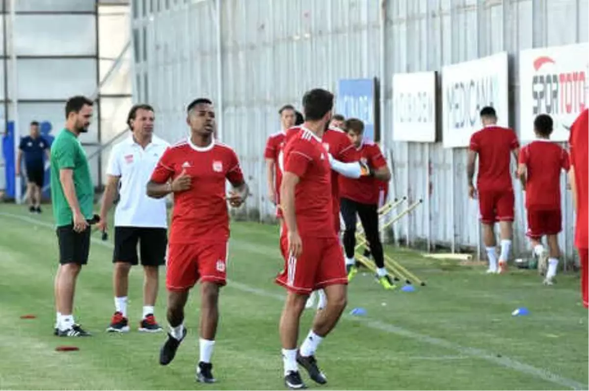 Demir Grup Sivasspor'da Çalışmalar Sürüyor