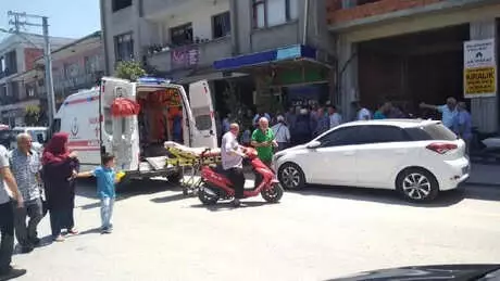 İçtikleri Tütünden Etkilenen 3 Arkadaş Hastanelik Oldu
