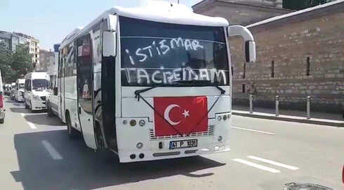 Leyla ve Eylül'ün Ölümüne Tepki Gösteren Servisçiler Yolları İnletti