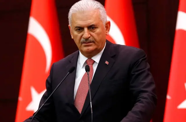 Başbakan Yıldırım Duyurdu! Yarın Yayınlanacak Son KHK İle OHAL Bitiyor Başbakan Yıldırım Duyurdu! Yarın Yayınlanacak Son KHK İle OHAL Bitiyor