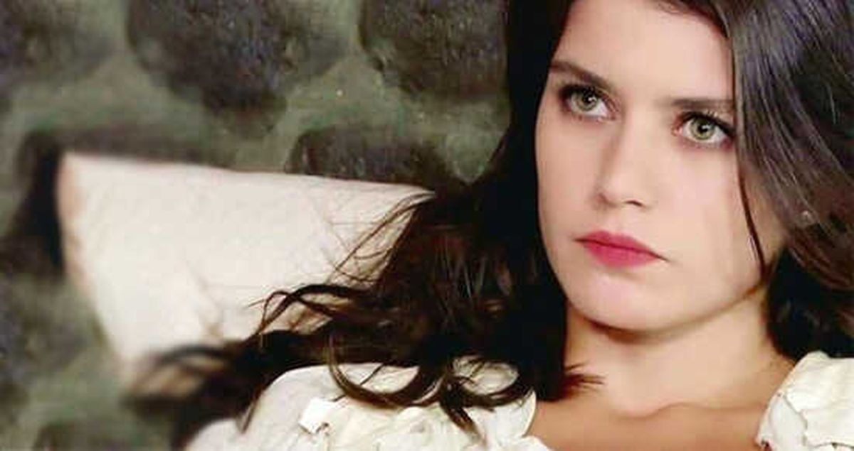 Beren Saat'ten 'Bir Kanal Yöneticisi Tarafından Tacize Uğradım' İtirafı