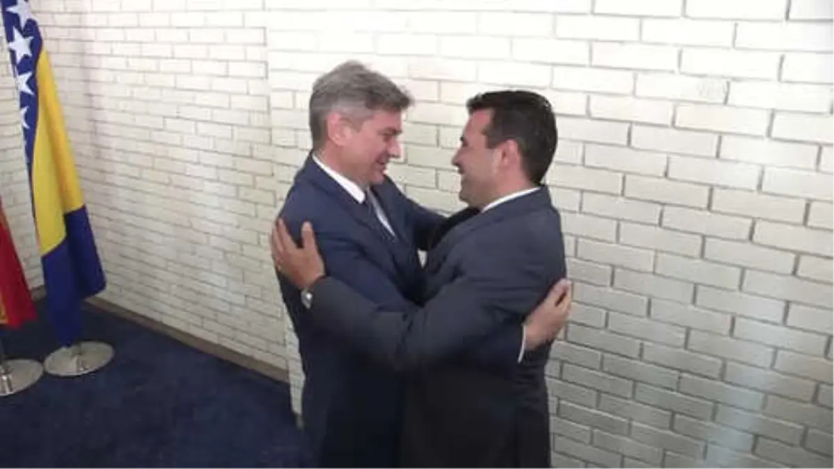 Bosna Hersek'ten Makedonya Başbakanı'na Ödül